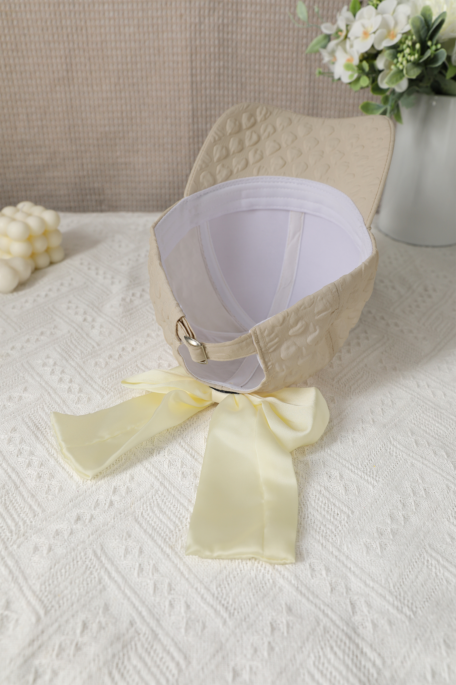 White Ribbon Bow Detail Textured Baseball Cap - loveforevers
