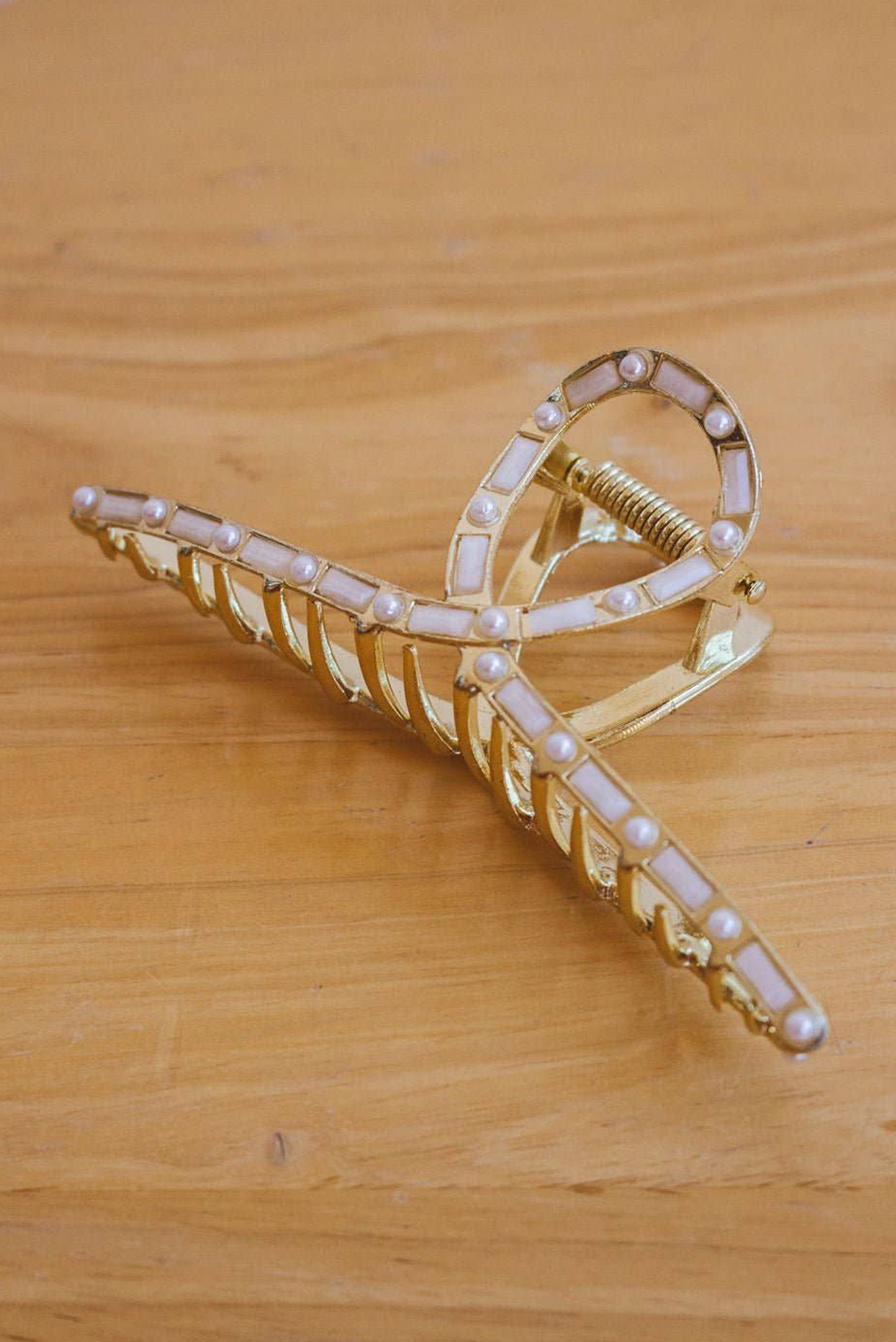 Black Wave Shape Resin Large Hair Claw Clip - loveforevers
