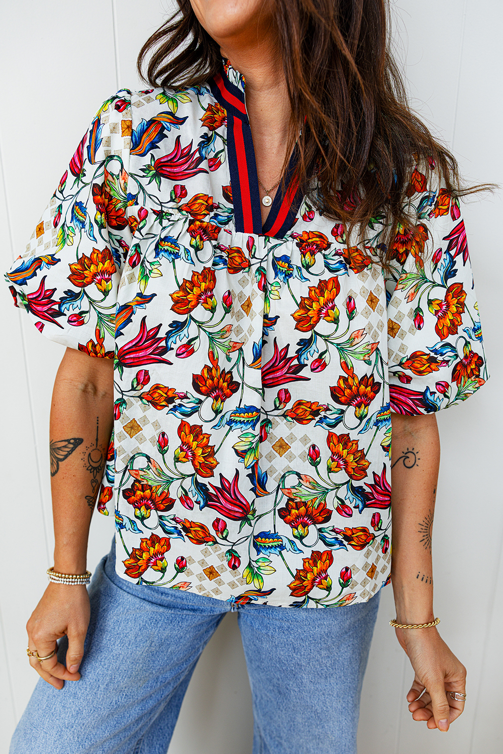 Multicolour Contrasted V Neckline Floral Puff Short Sleeve Blouse - loveforevers