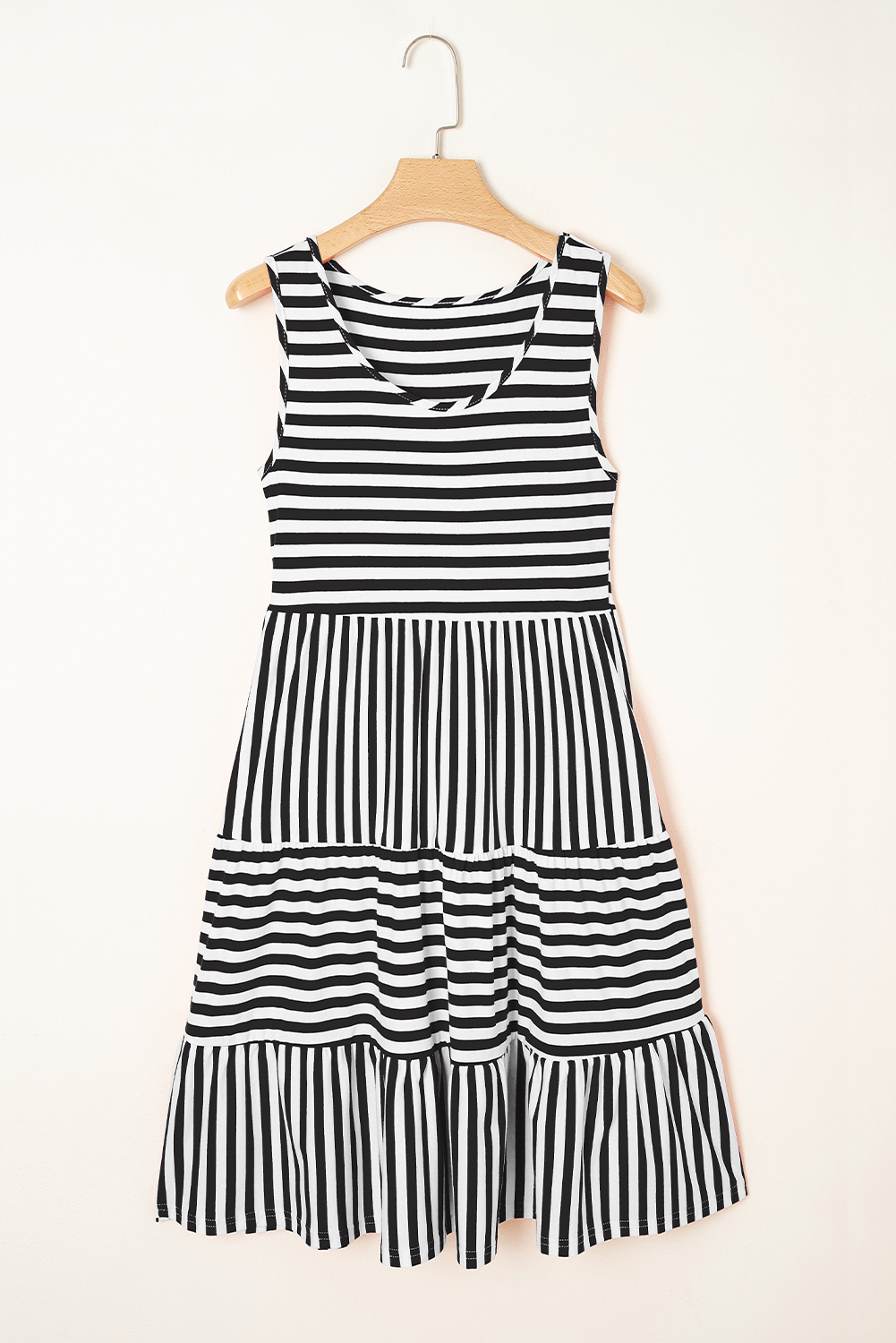 Black Stripe U Neck Sleeveless Loose Fit Mini Dress - loveforevers