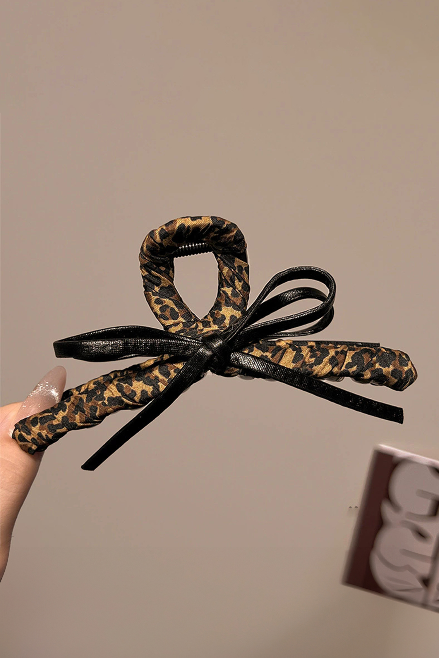 Thai Curry Leopard Cloth Wrap Over Contrast Bow Detail Hair Claw Clip - loveforevers