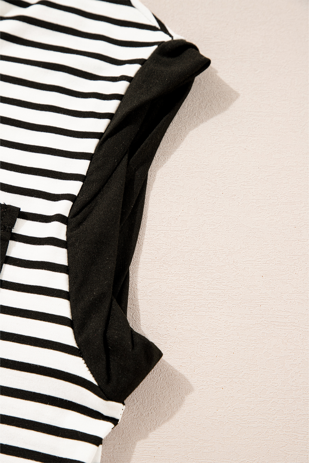 Red Stripe Chest Pocket Patch Round Neck Tank Top - loveforevers