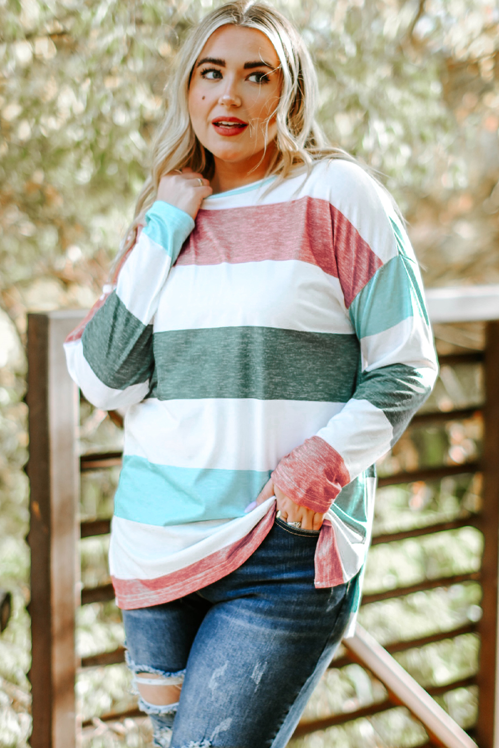 Green Plus Size Colorblock Pullover Top - loveforevers