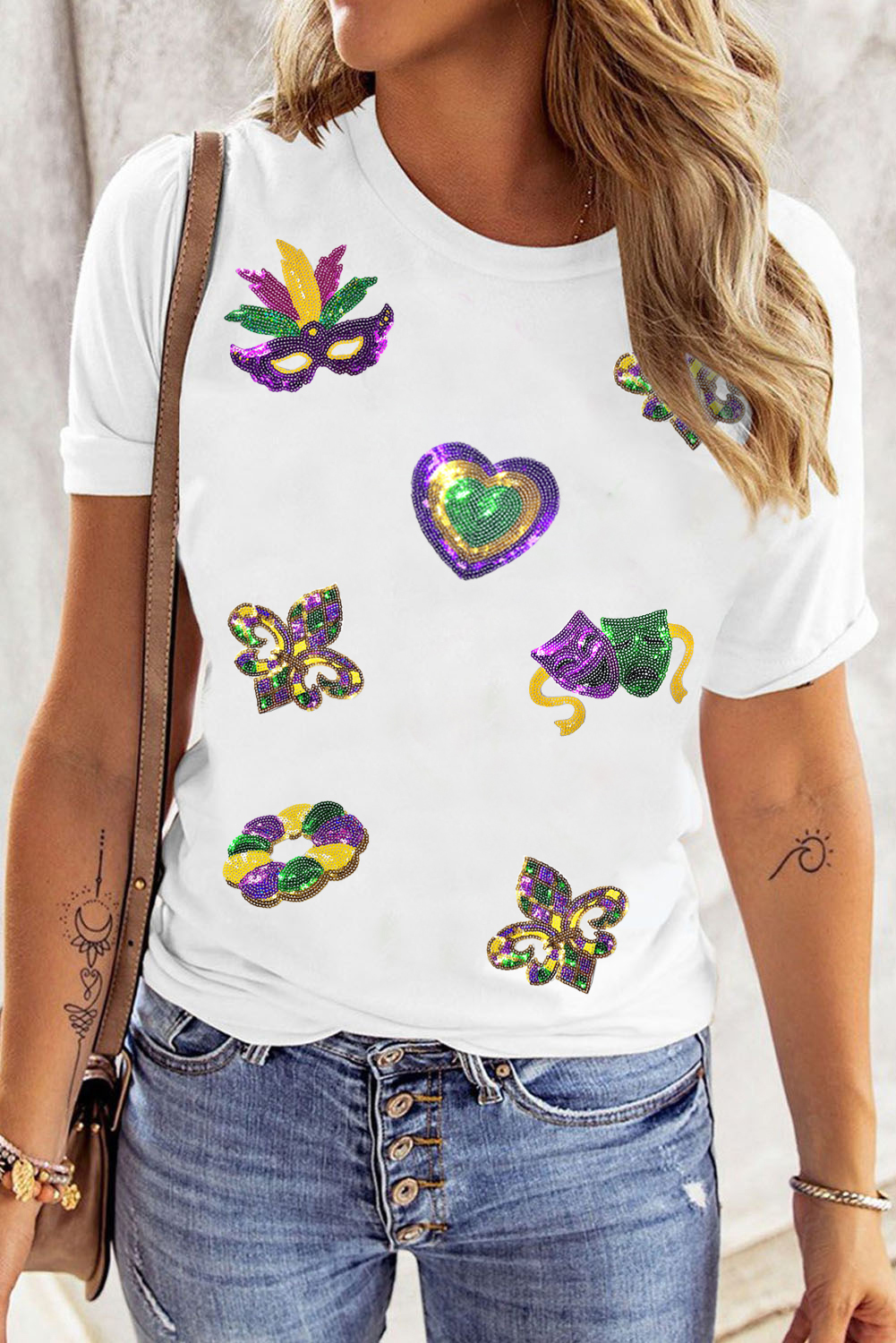 White Sequined Mardi Gras Symbolic Pattern Casual Tee - loveforevers