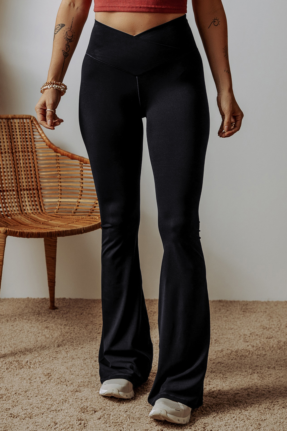 Black V Shape High Waist Flared Leggings - loveforevers