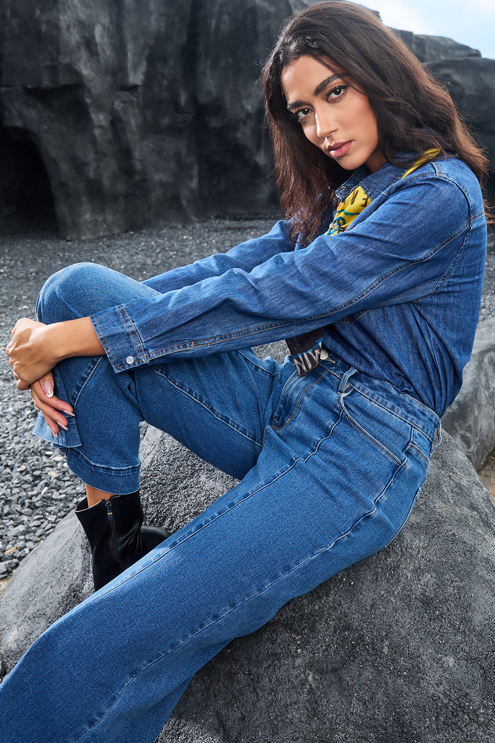 Black Plain Seam Detail Flared Bottom Ankle Length Jeans - loveforevers