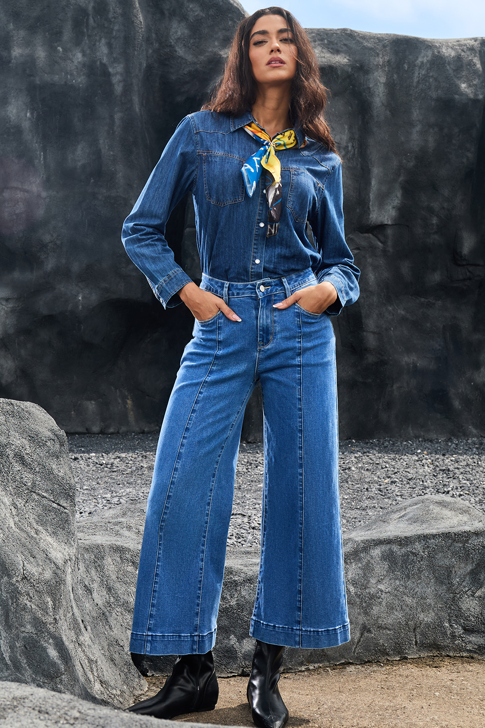 Black Plain Seam Detail Flared Bottom Ankle Length Jeans - loveforevers