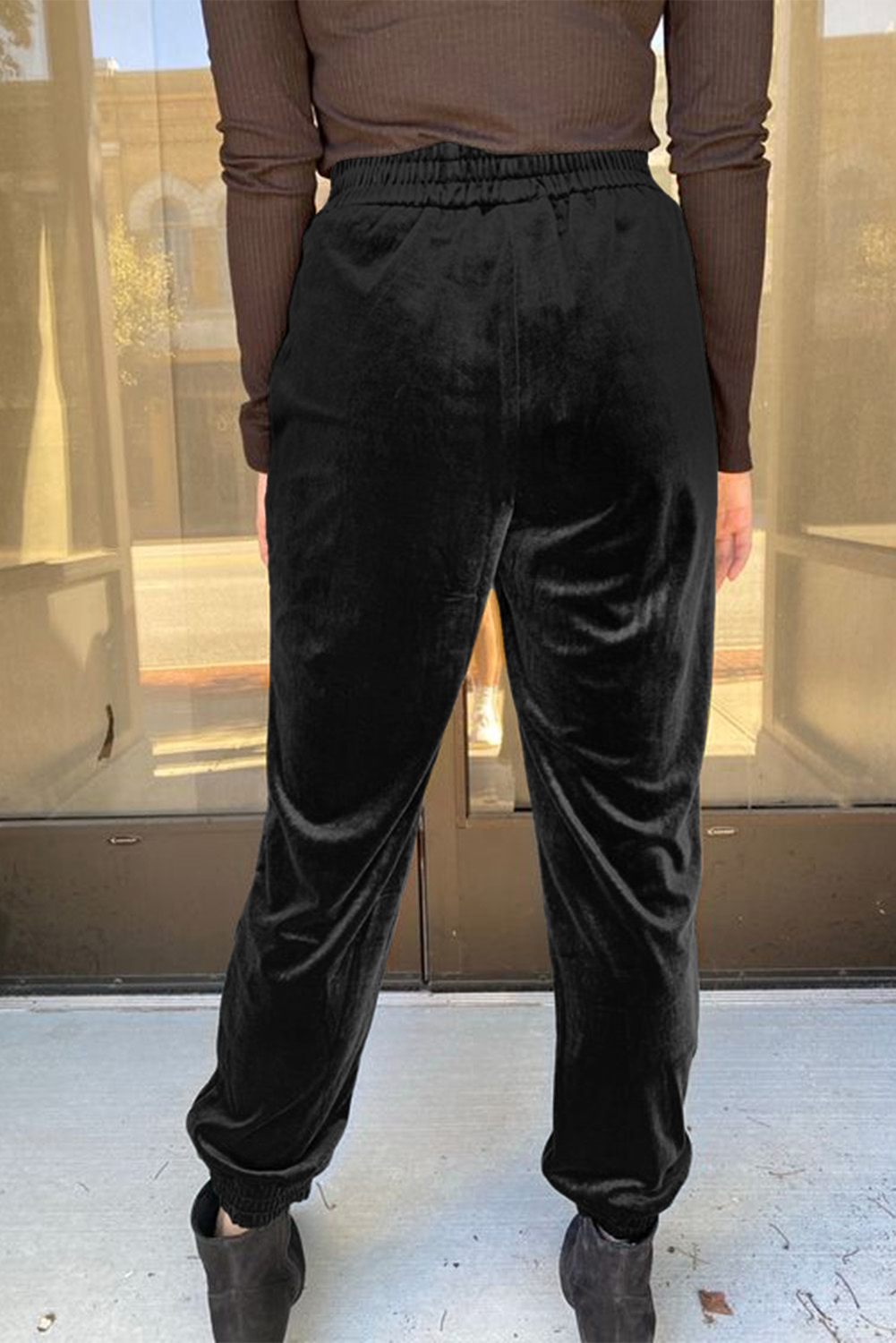 Black Solid Velvet Jogger Pants - loveforevers