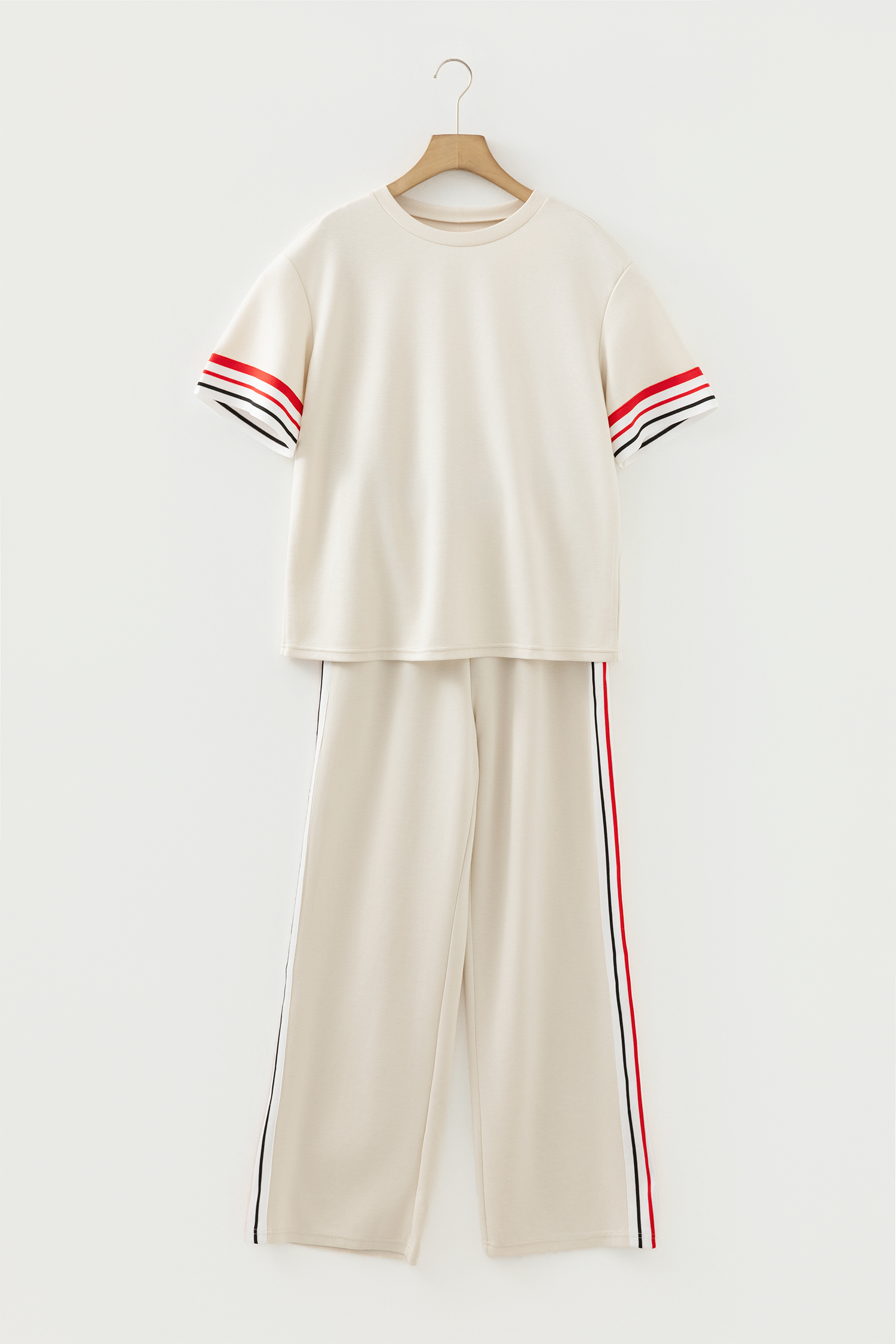 Jet Stream Contrast Striped Trim Crewneck T Shirt Loose Straight Pants Set - loveforevers