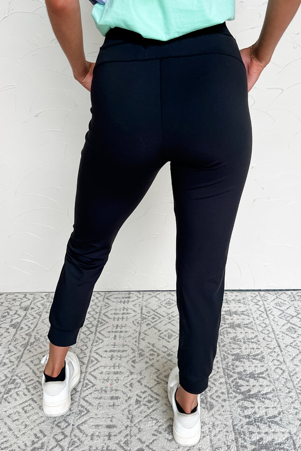 Black Exposed Seam Detail Skinny Drawstring Jogger Pants - loveforevers