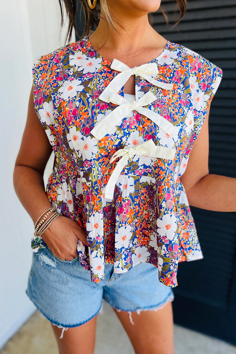 Rose Green Floral Print Bow Applique Slit Sleeveless Peplum Blouse - loveforevers