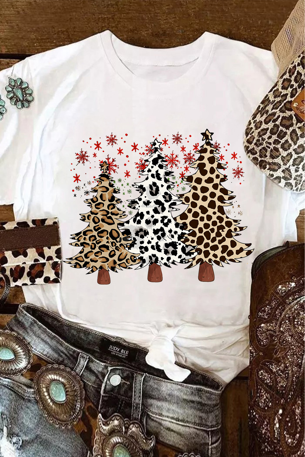White Leopard Christmas Tree Graphic Crewneck Tee - loveforevers