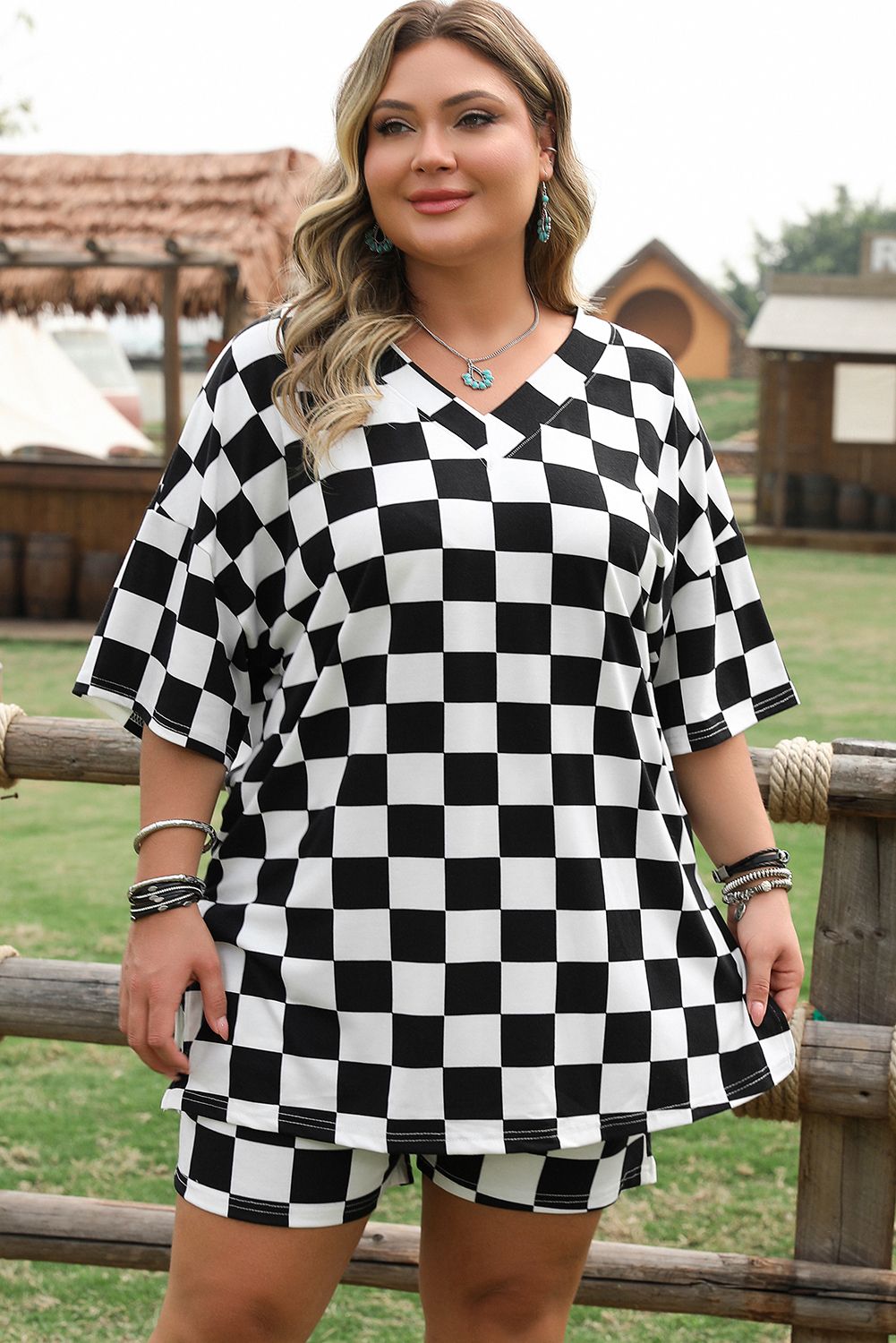 Black Checkered Pattern Tee and Shorts Plus Size Two Piece Set - loveforevers
