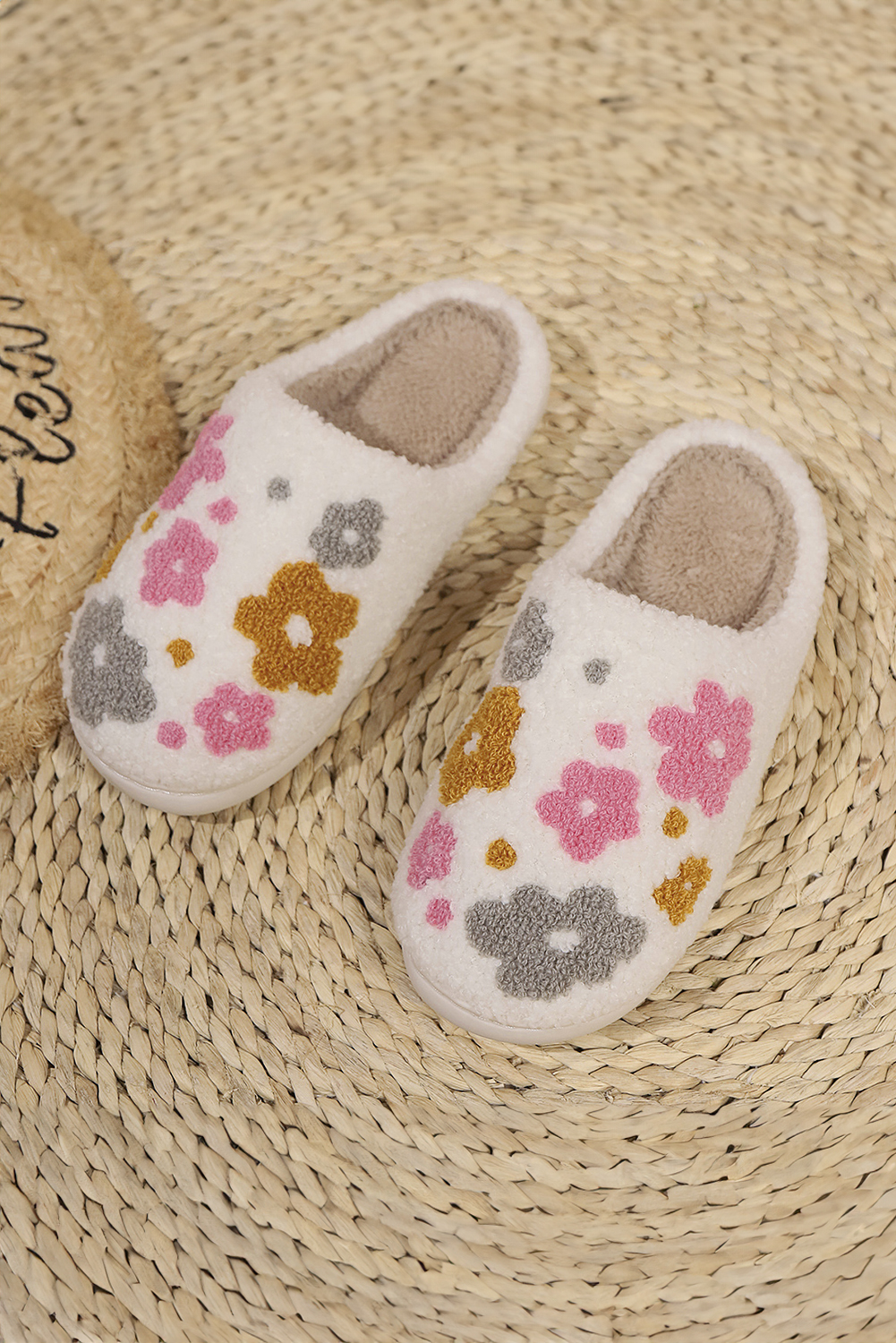 White Fuzzy Flower Pattern Winter House Slippers - loveforevers