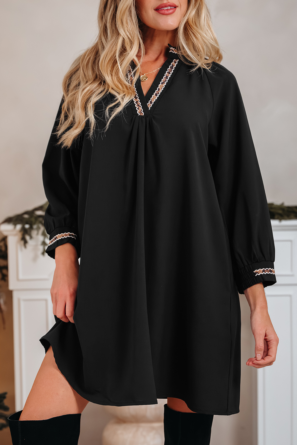 Black Contrast Trim V Neck Bracelet Sleeve Shift Mini Dress - loveforevers