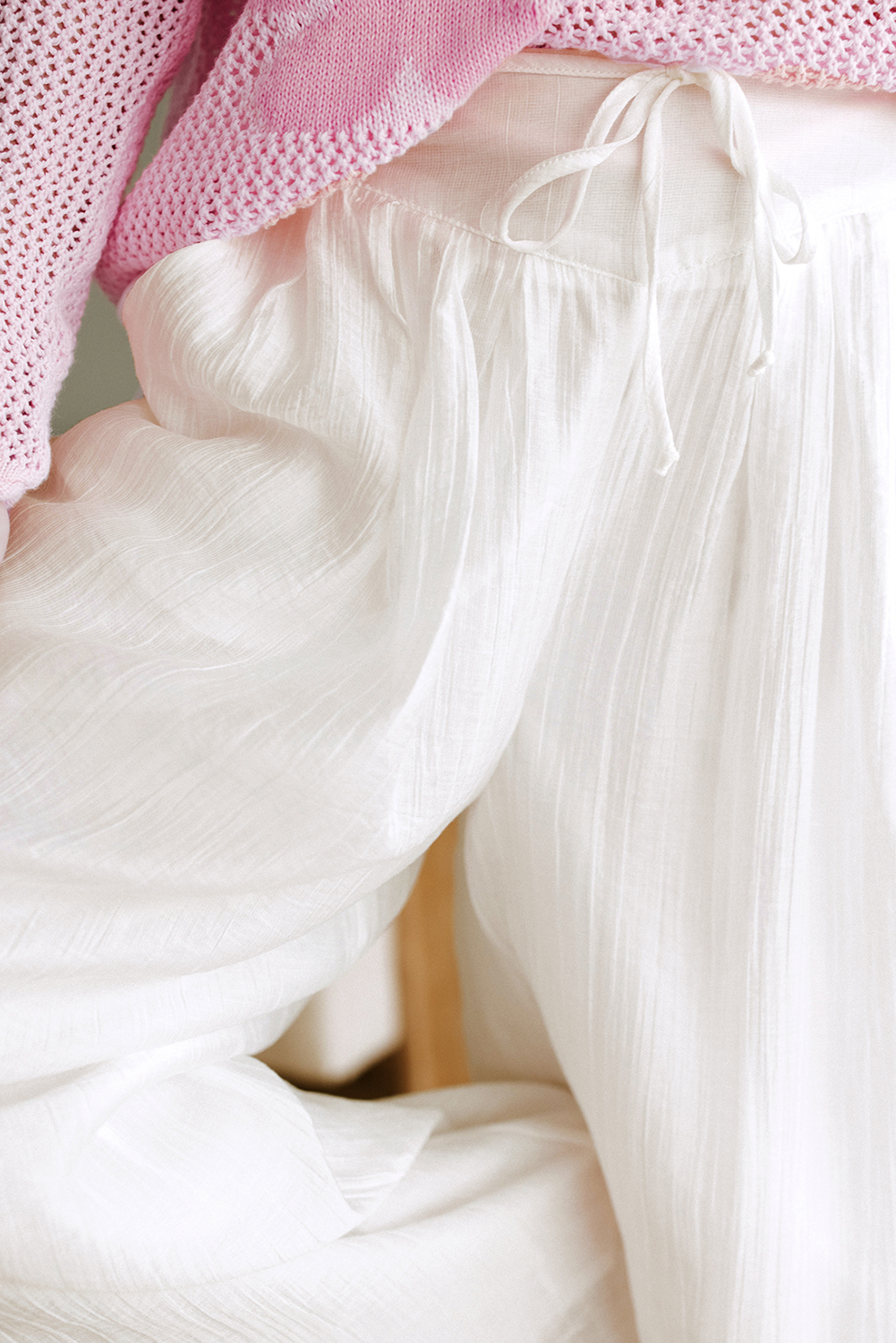 White Solid Drop Waist Pleated Wide Leg Casual Pants - loveforevers