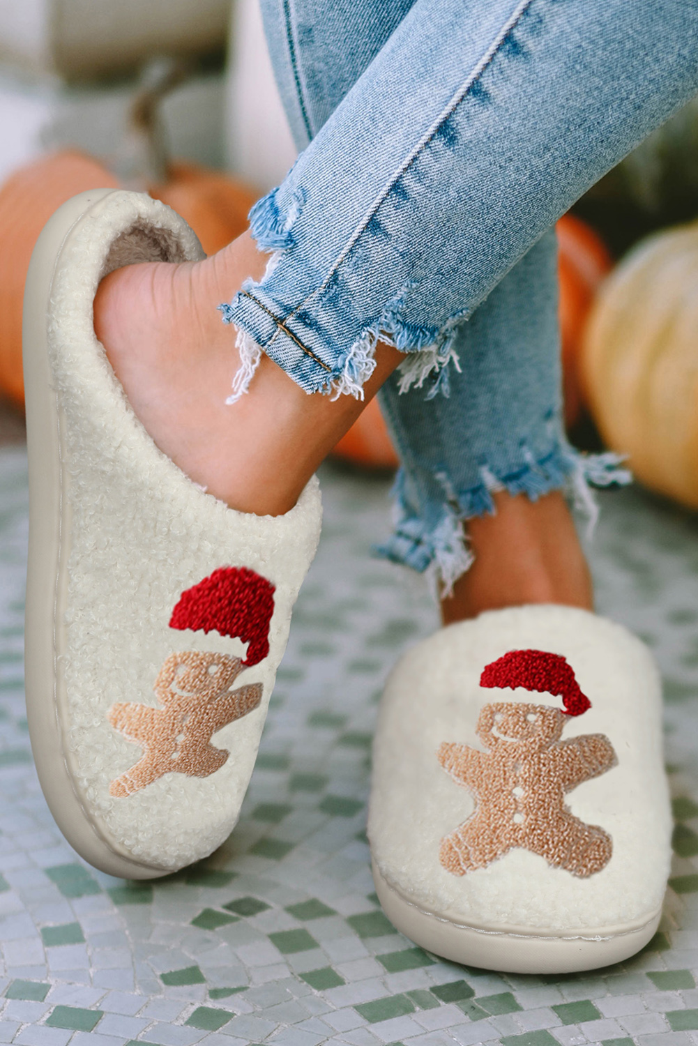 White Christmas Gingerbread Man Plush Home Slippers - loveforevers