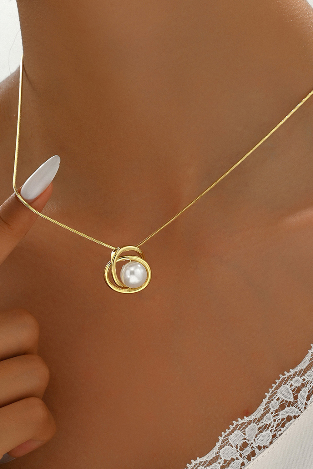 Gold Minimalist Pearl Decor Plated Alloy Pendant Necklace - loveforevers