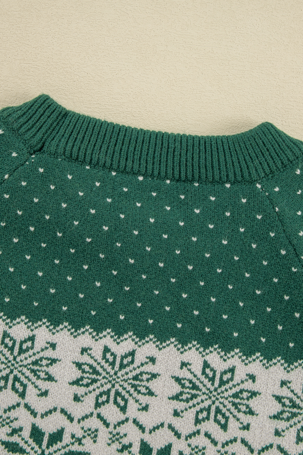 Green Christmas Snowflake Dotted Print Round Neck Sweater - loveforevers