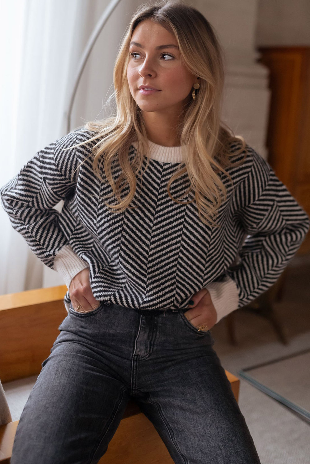 Coffee Contrast Edge Crew Neck Drop Shoulder Sweater - loveforevers