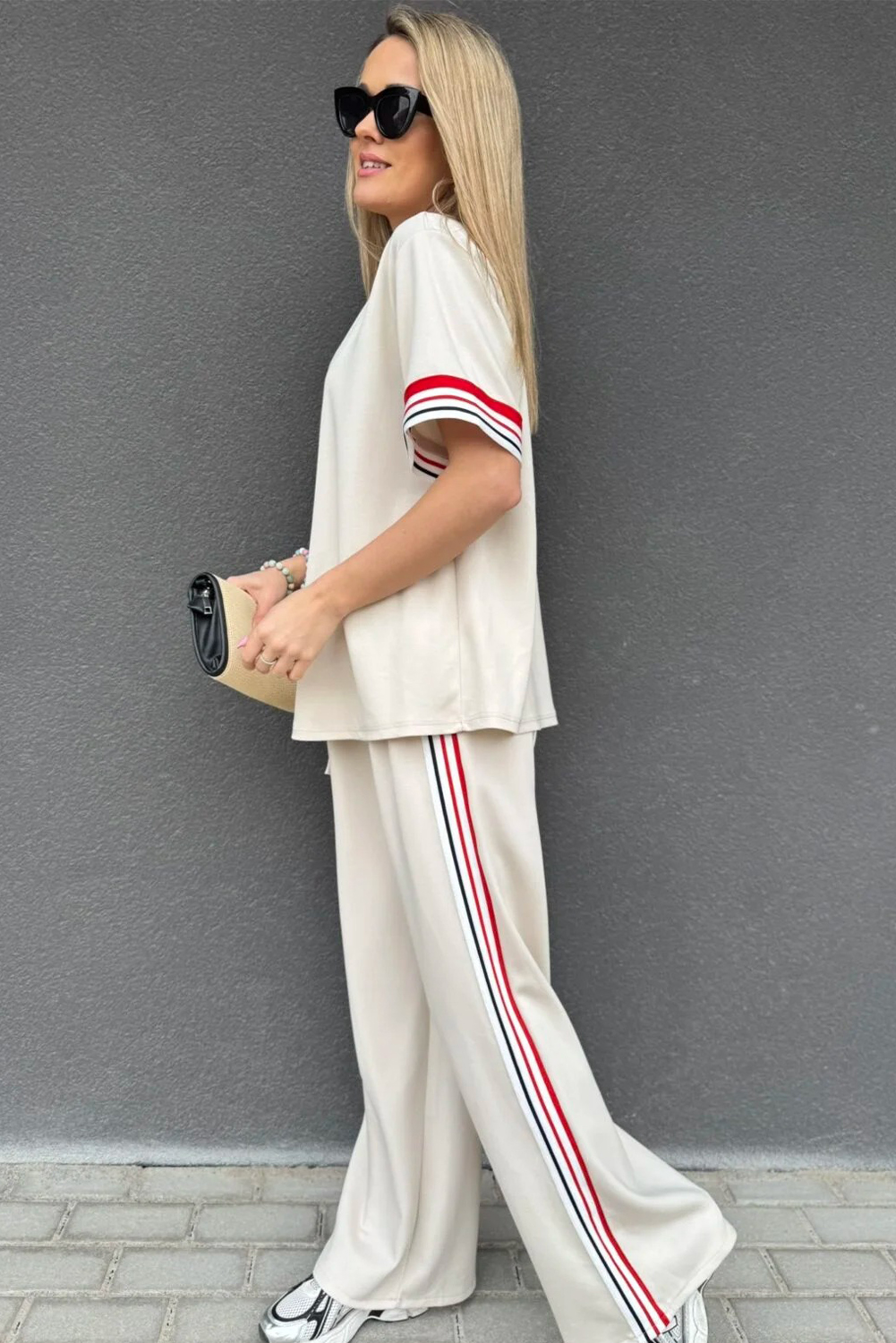 Jet Stream Contrast Striped Trim Crewneck T Shirt Loose Straight Pants Set - loveforevers