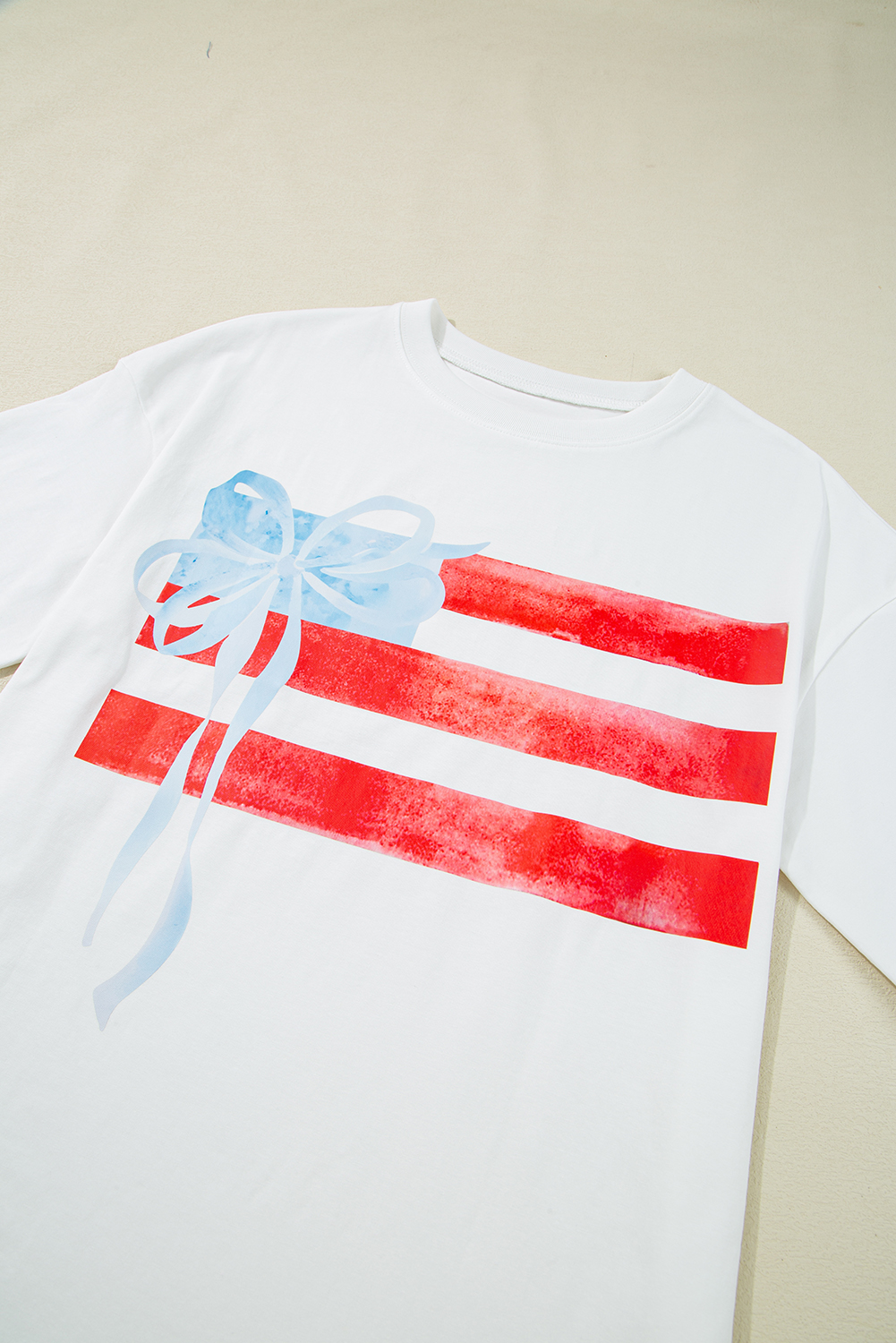 Myosotis Flag Bow Graphic Crewneck Tee - loveforevers