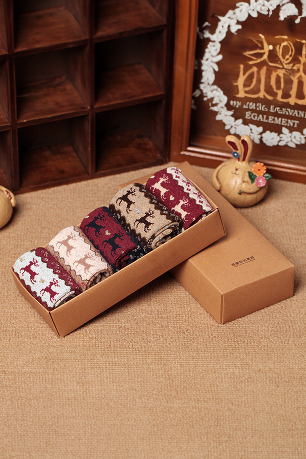 Parchment 5 Pairs Christmas Fashion Reindeer Geometric Print Socks in A Box - loveforevers