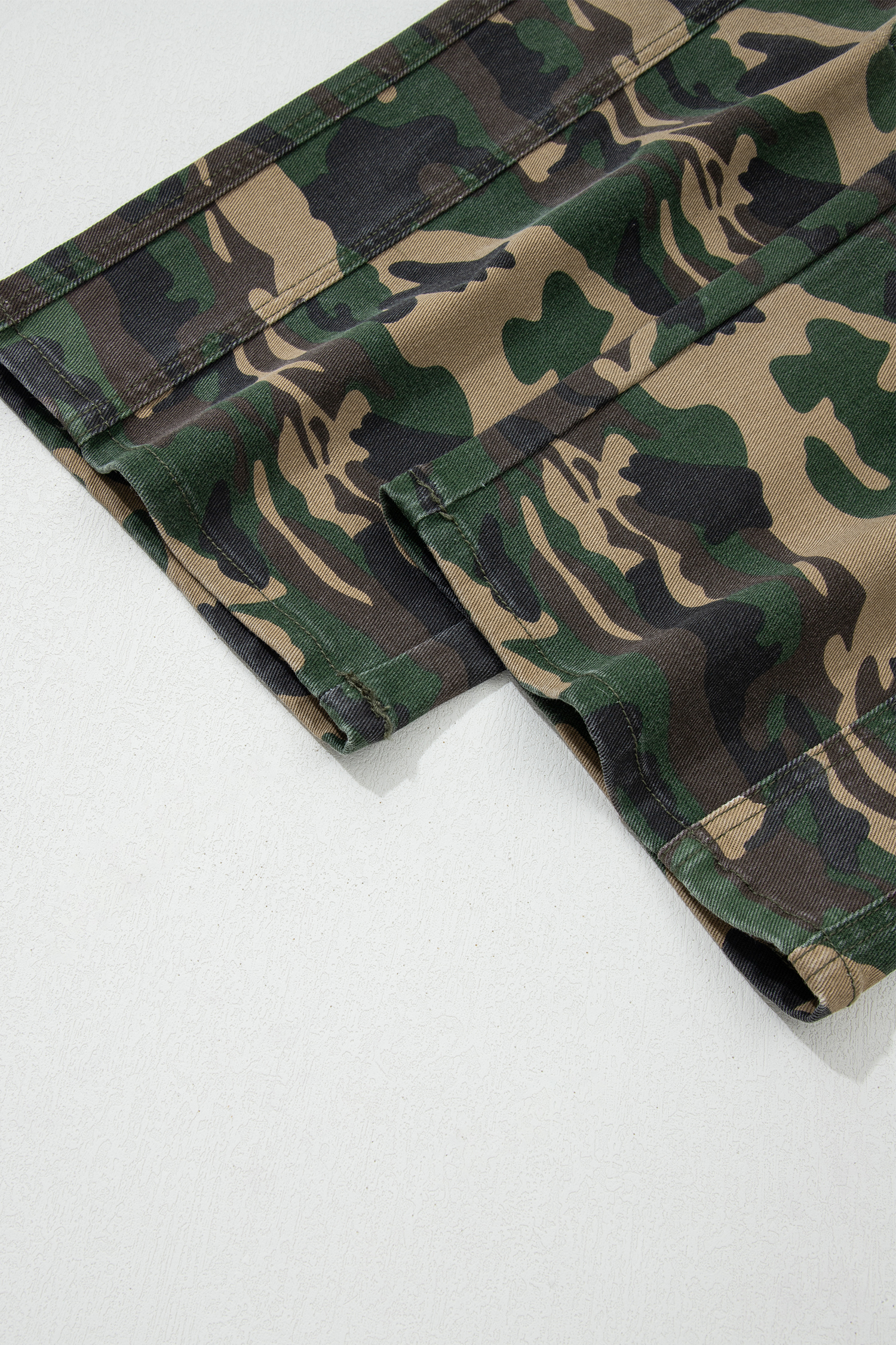 Green Camouflage Print Drawstring Patch Pocket Barrel Jeans - loveforevers
