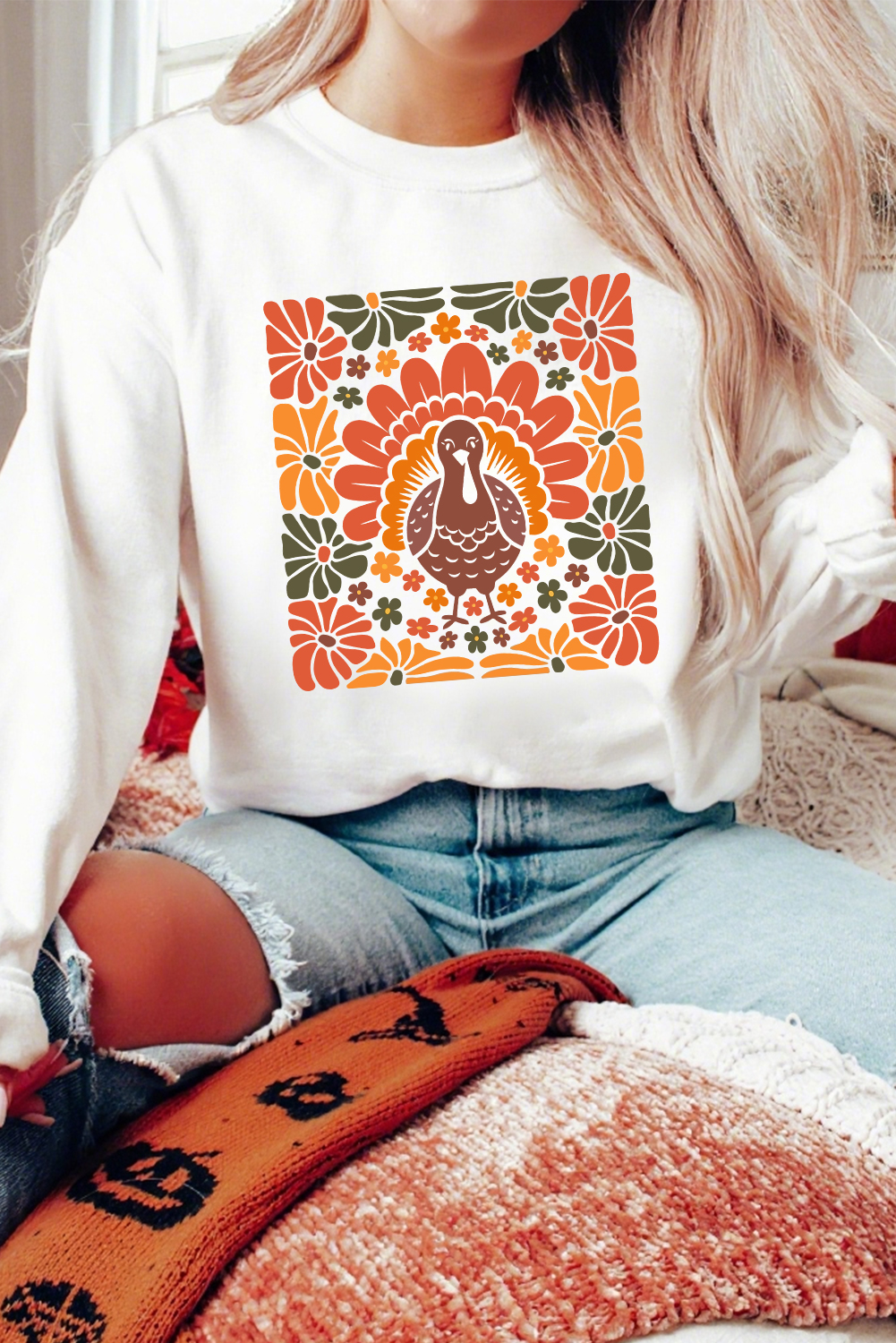 White Thanksgiving Turkey Graphic Holiday Crew Neck Sweatshirt - loveforevers
