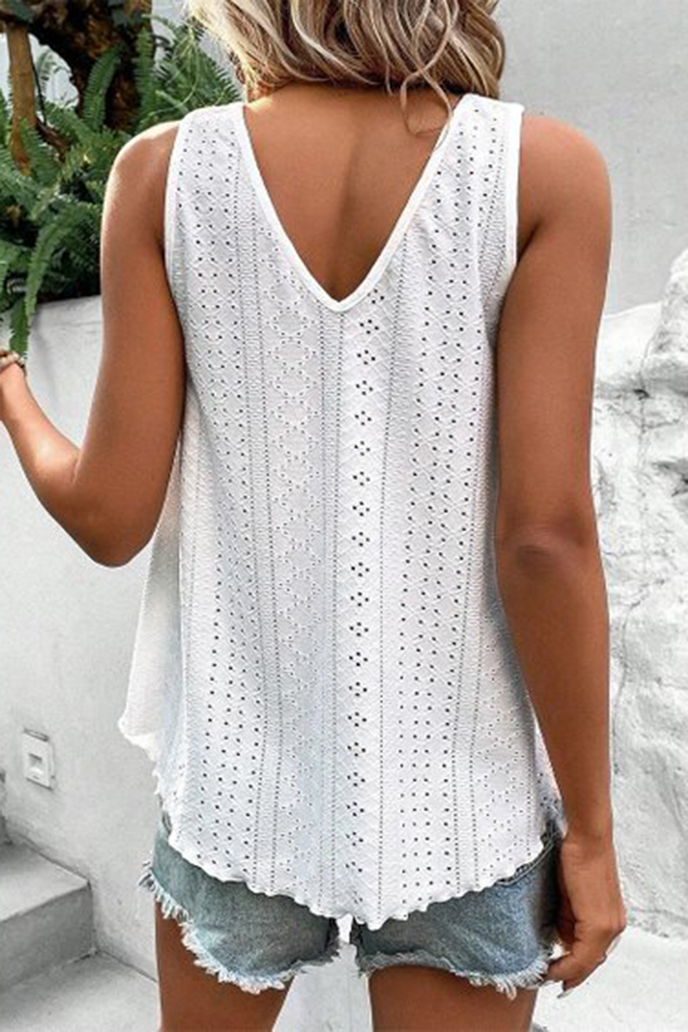 White Lace Crochet Splicing V Neck Loose Fit Tank Top - loveforevers