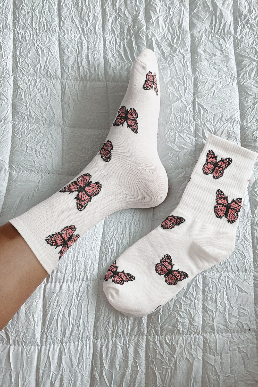 White Butterfly Pattern Ribbed Edge Soft Crew Socks - loveforevers