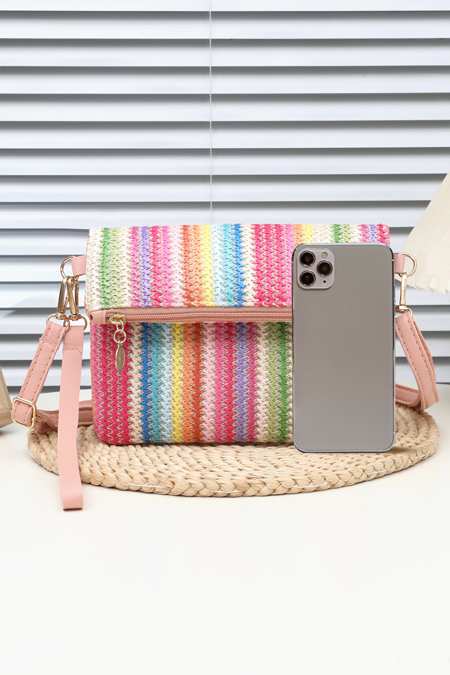 White Daisy Flower Straw Woven Zip Folded Magnetic Button Shoulder Bag - loveforevers