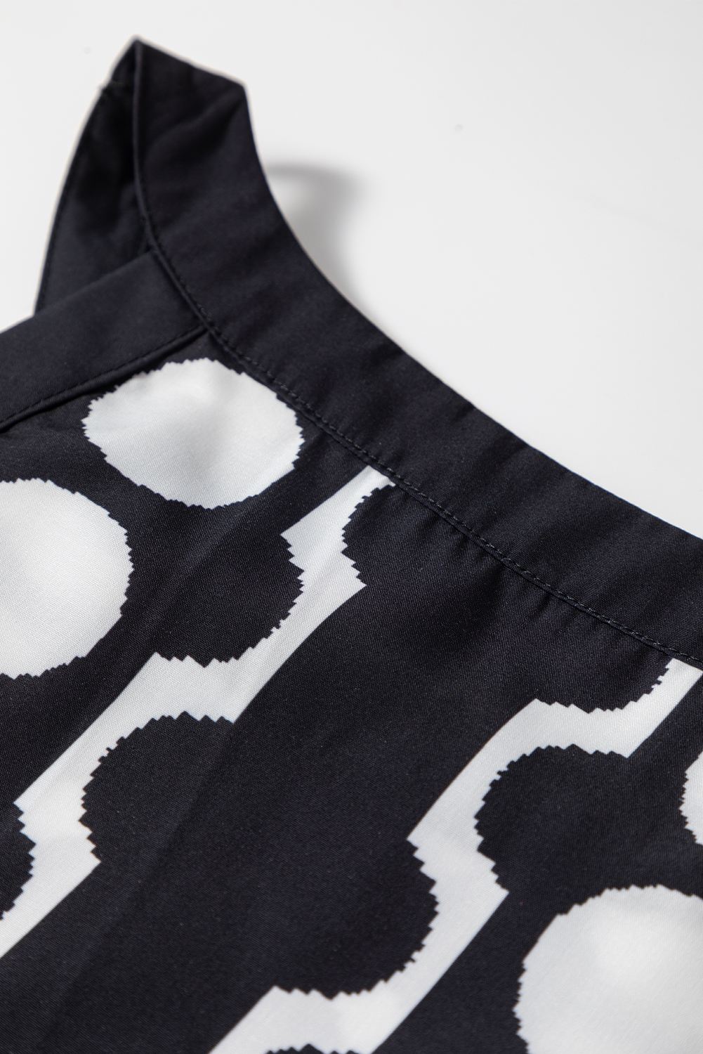 Black Abstract Dot Flower Print Tank Top - loveforevers