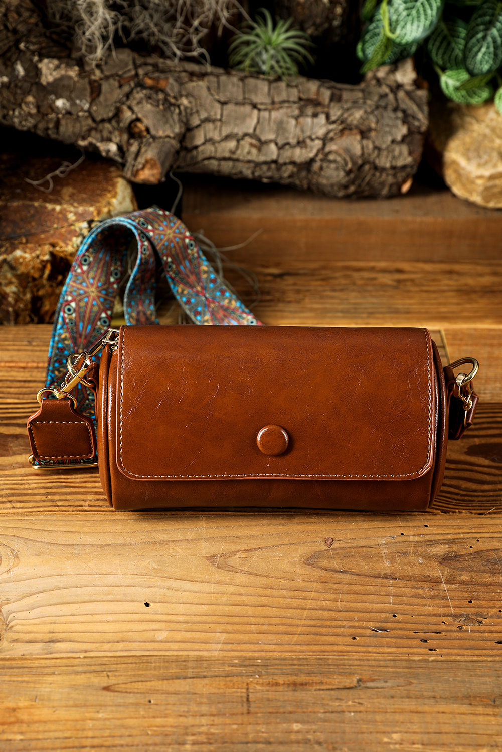 Chestnut PU Leather Flap Shoulder Bag with Retro Print Wide Strap - loveforevers