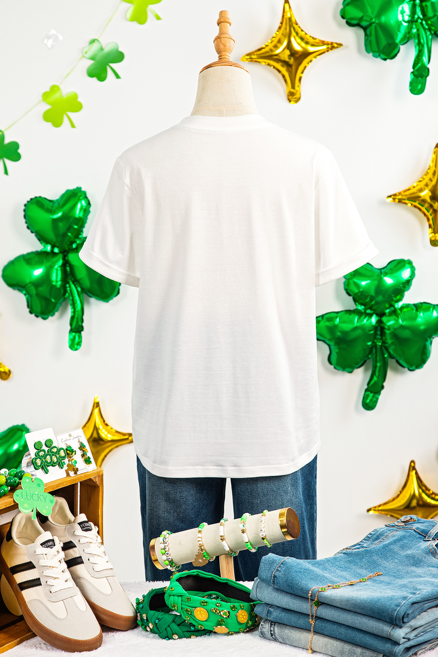 White Ribbon Bow Clover Embroidered Casual T Shirt - loveforevers