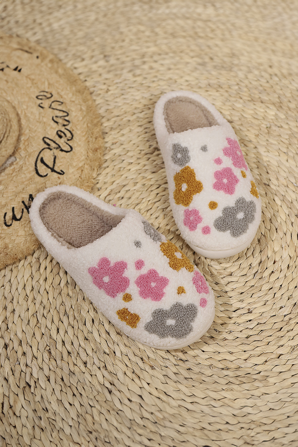 White Fuzzy Flower Pattern Winter House Slippers - loveforevers