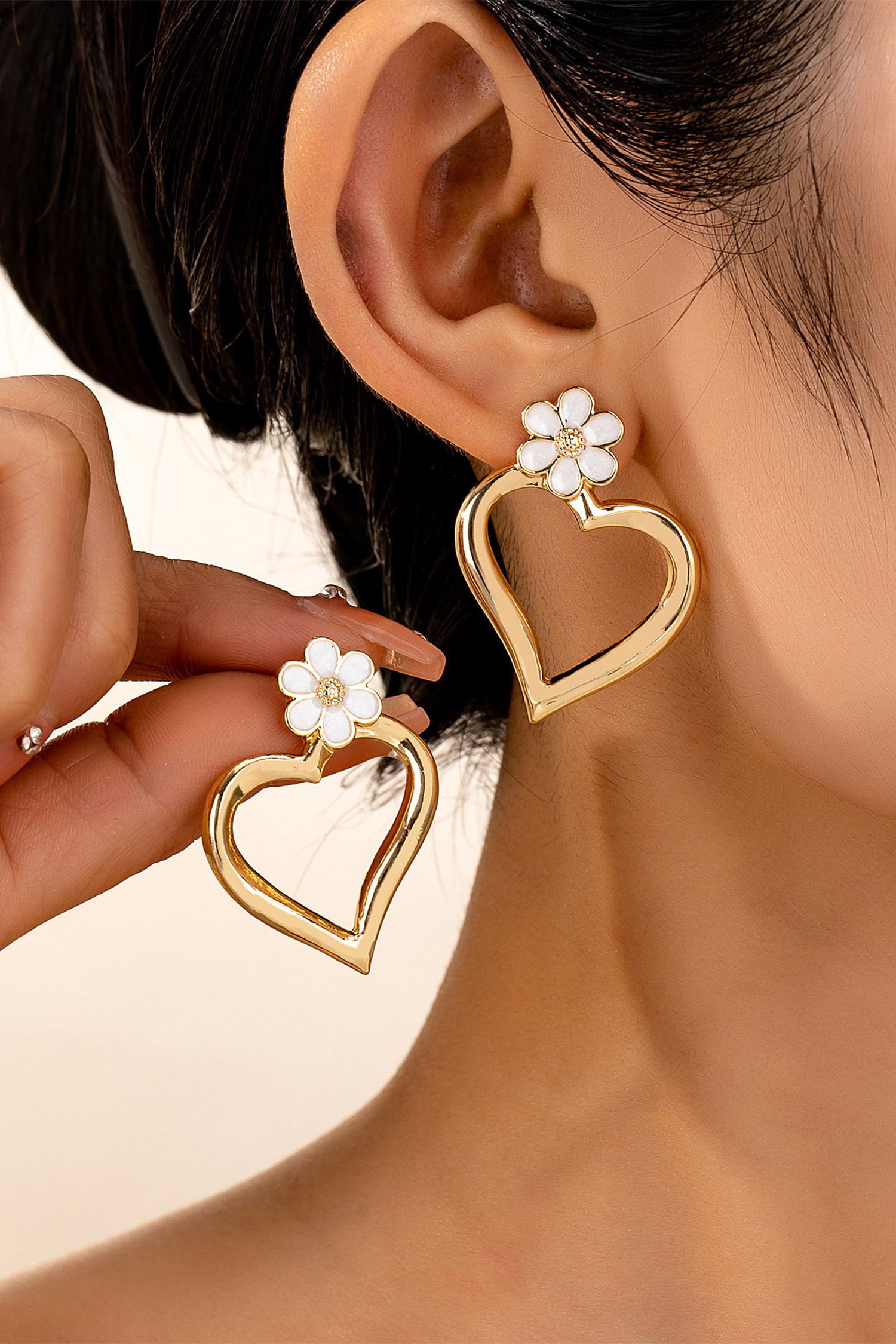 Gold Daring Hollowed Heart Dainty Flower Studded Earrings - loveforevers