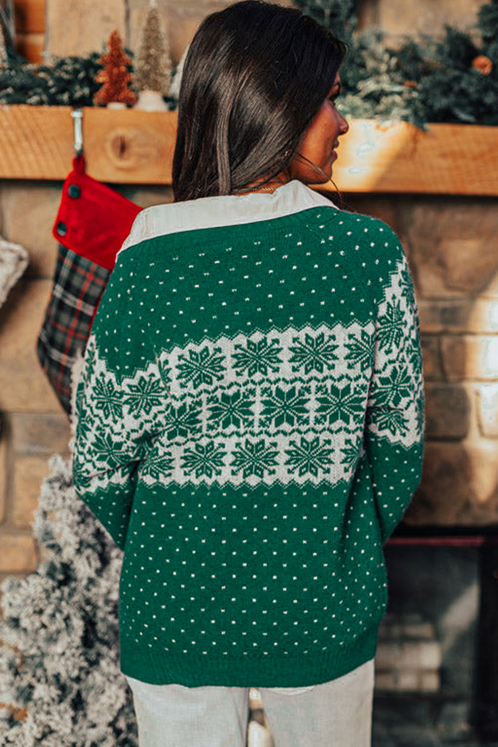 Green Christmas Snowflake Dotted Print Round Neck Sweater - loveforevers