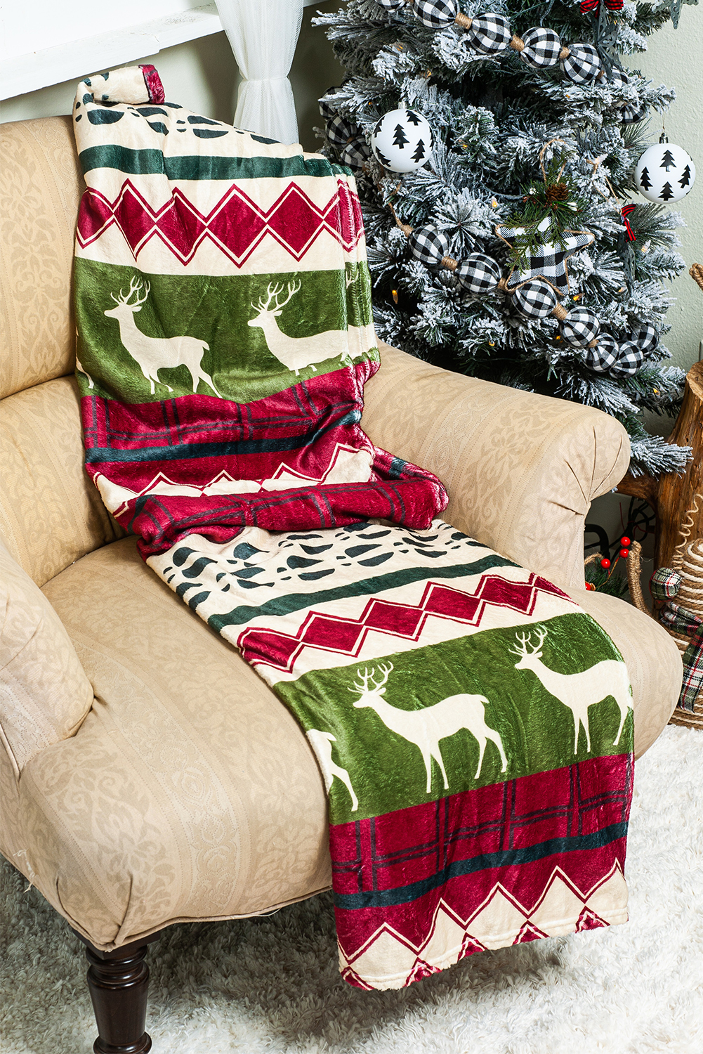 White Christmas Reindeer Snowflake Printed Sherpa Blanket - loveforevers