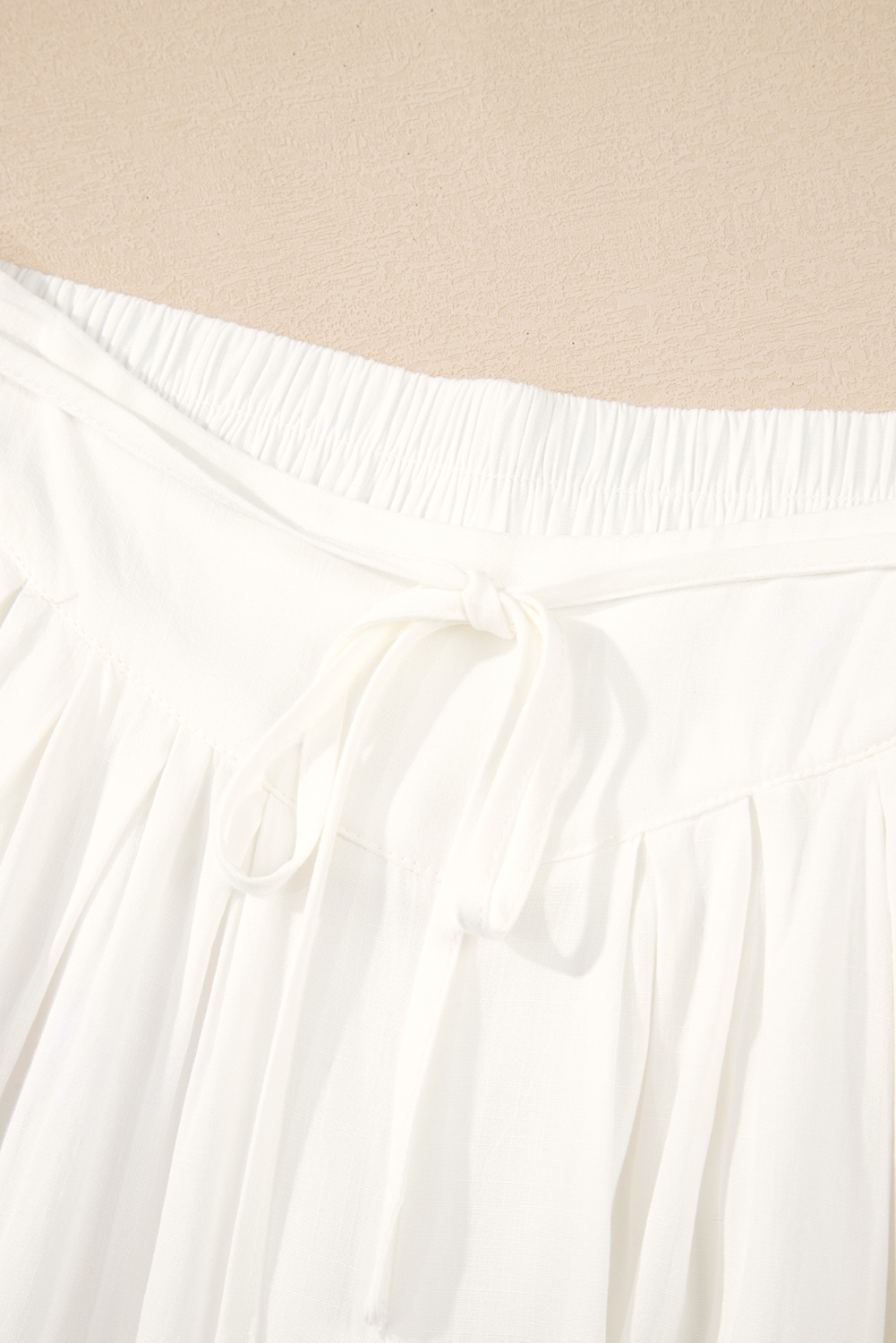 White Solid Drop Waist Pleated Wide Leg Casual Pants - loveforevers