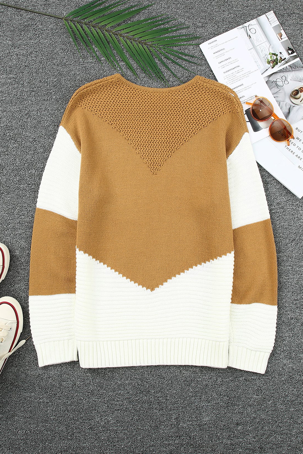 Two-Tone Chevron Pullover Sweater - loveforevers