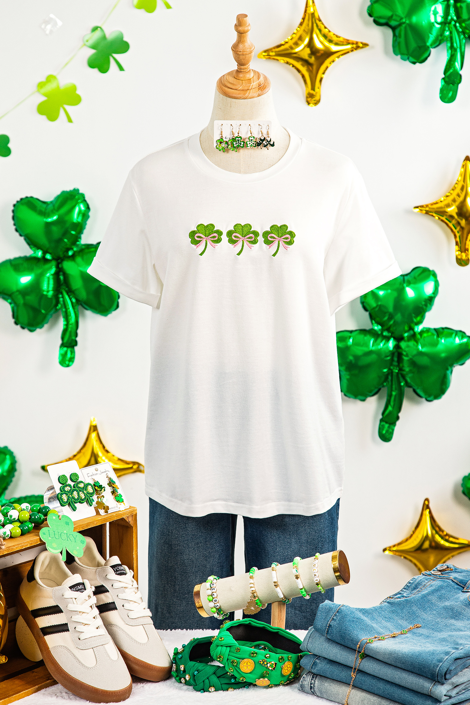 White Ribbon Bow Clover Embroidered Casual T Shirt - loveforevers