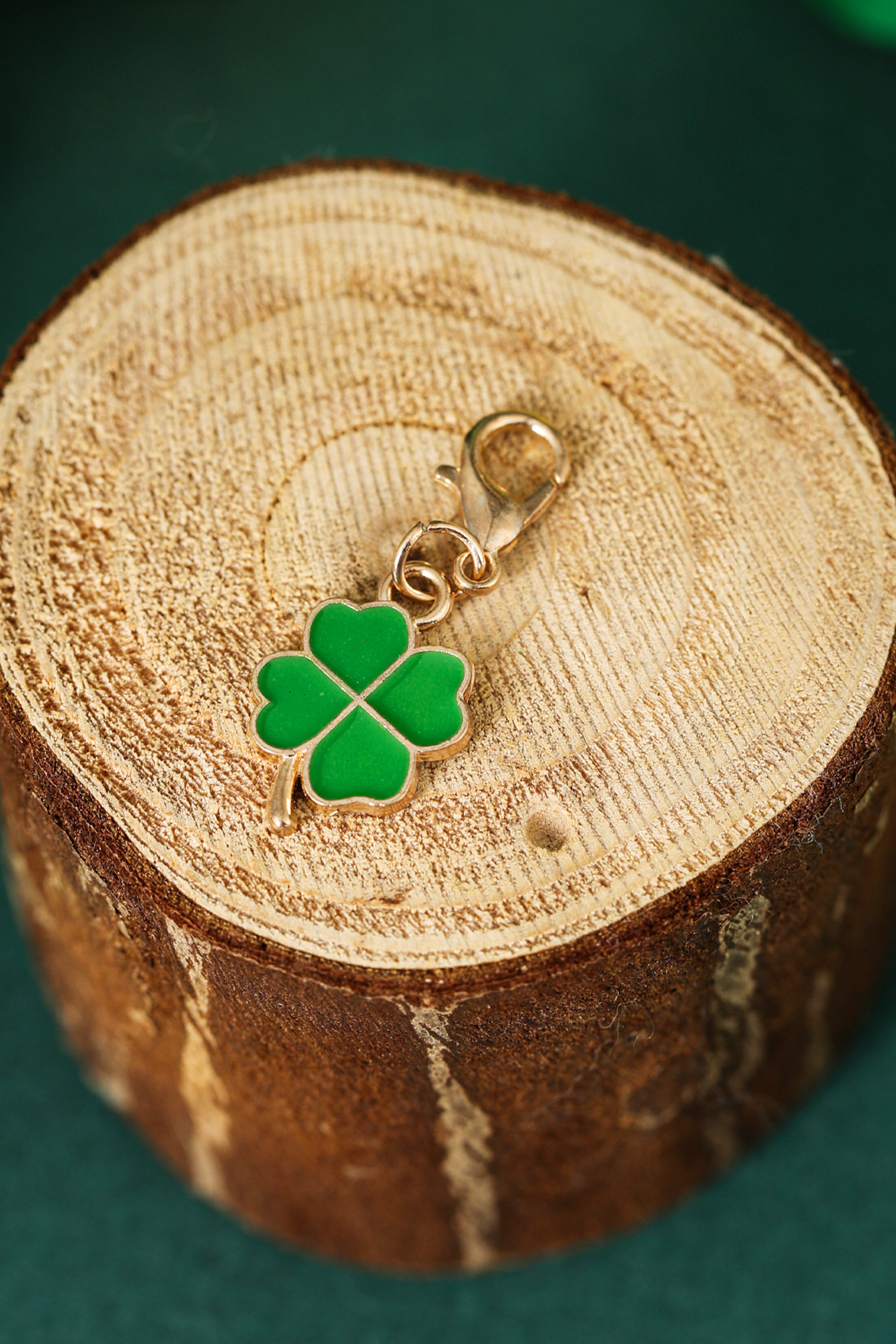 Green Enamel Lucky Clover Key Buckle St Patricks Day Lobster Clasp Pendant - loveforevers