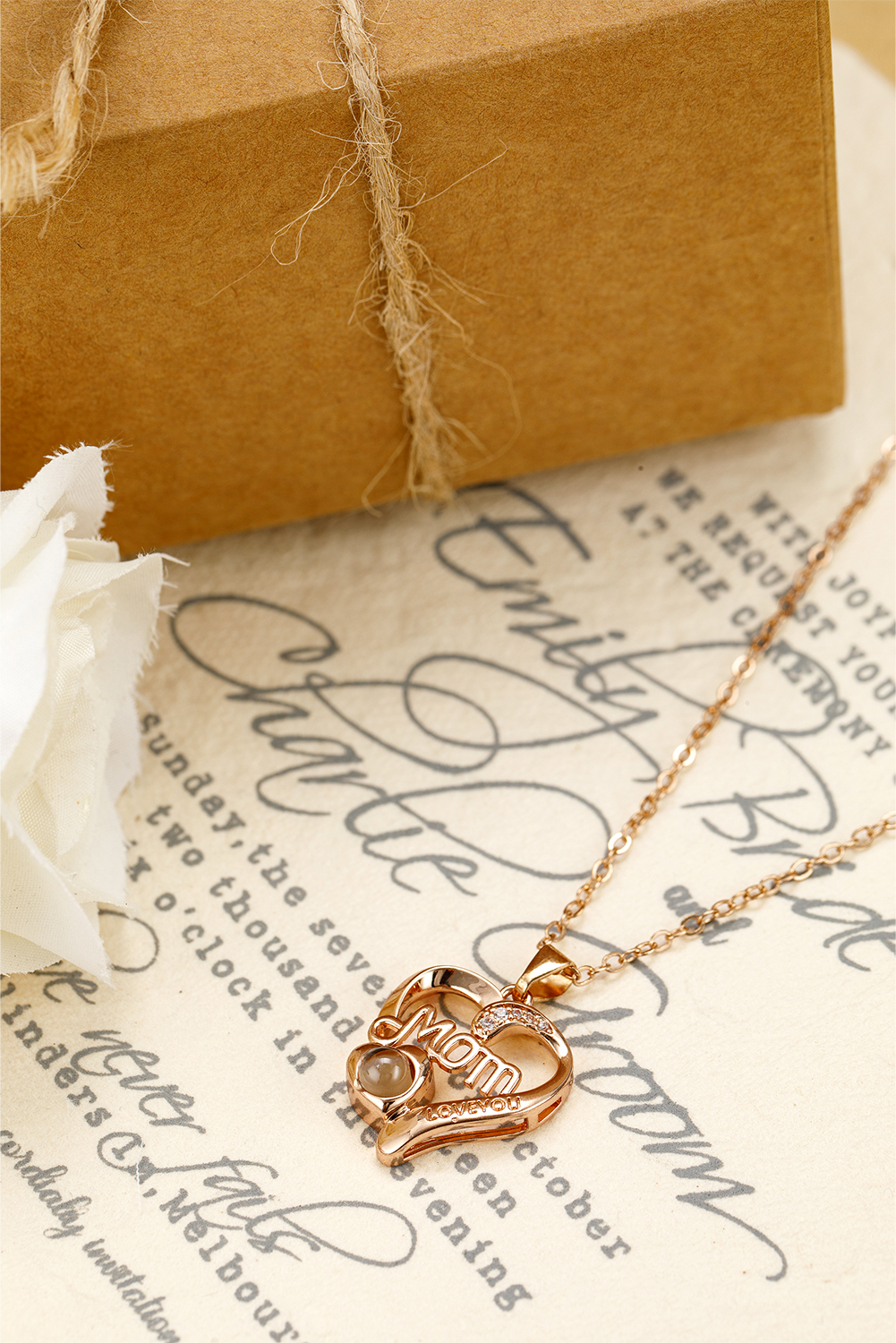 Gold Mom Heart Shape Crystal Decor Alloy Pendant Necklace - loveforevers