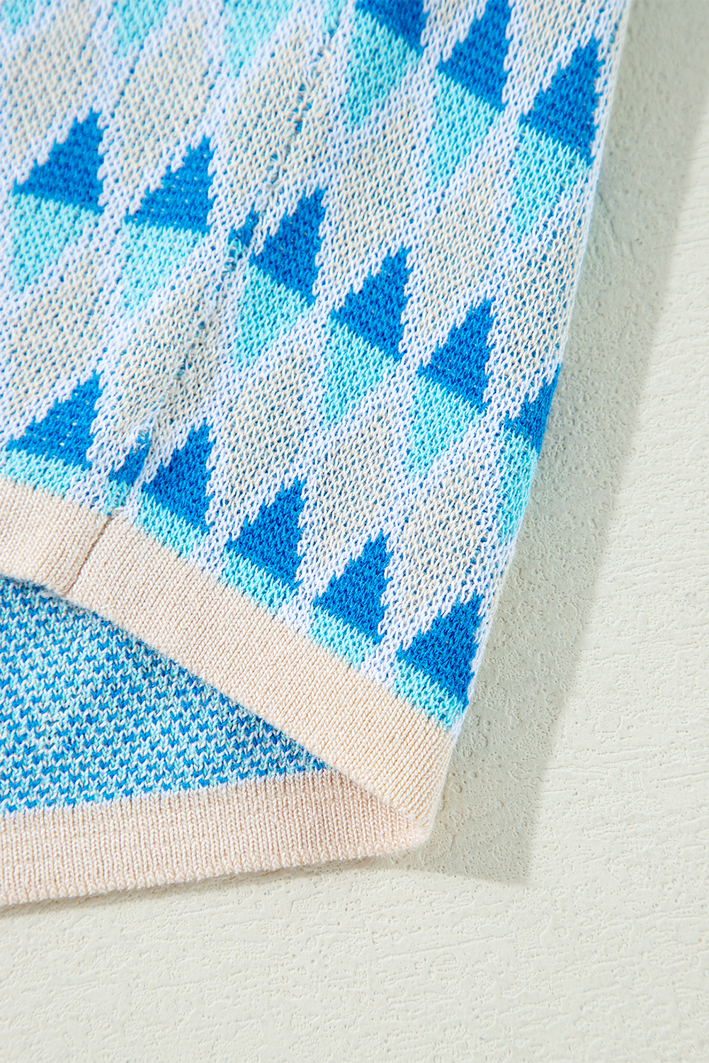 Sky Blue Stripe Geometric Print Round Neck Slim Fit Sweater Vest - loveforevers