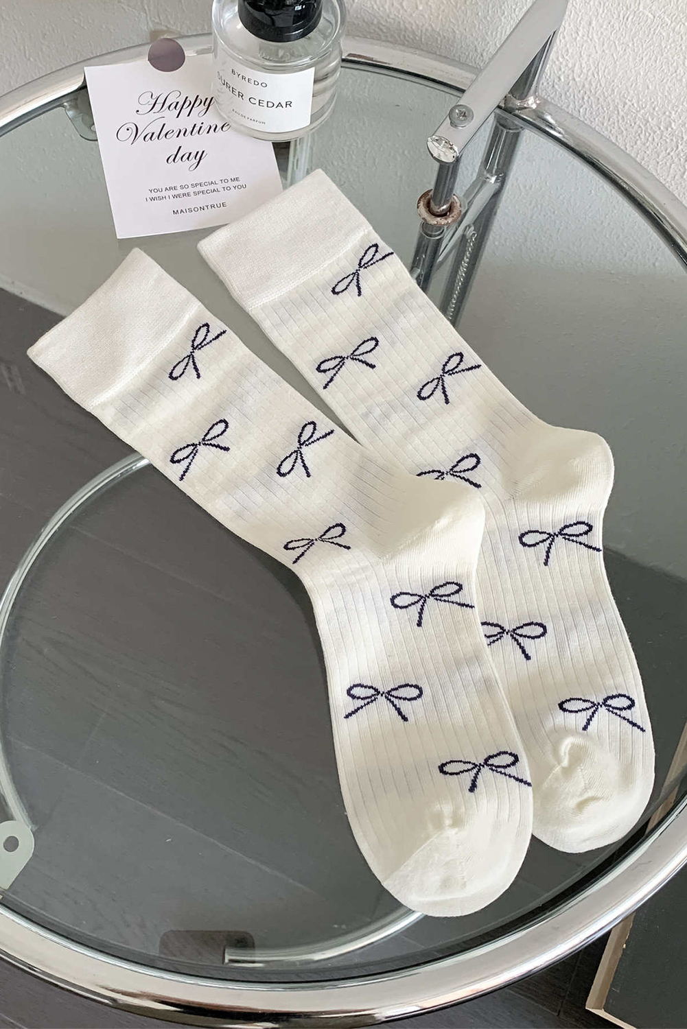 White Bow Knot Print Ribbed Crew Socks - loveforevers