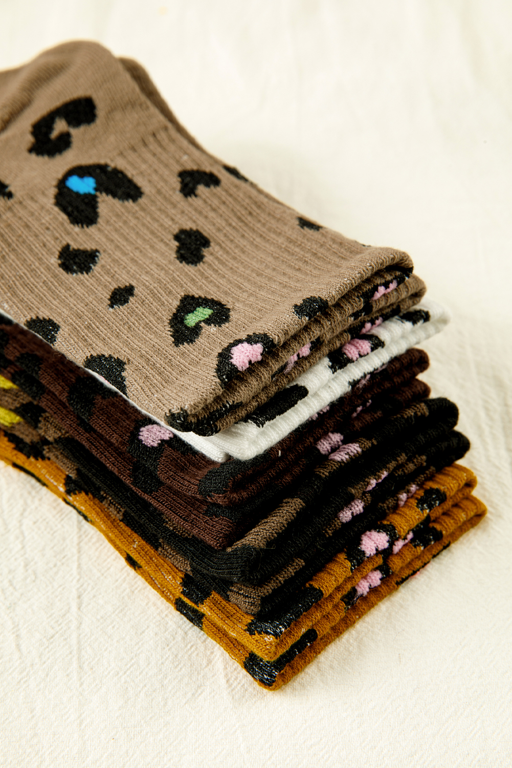 Bristol Black 5 Pairs Ribbed Trim Leopard Print Socks - loveforevers