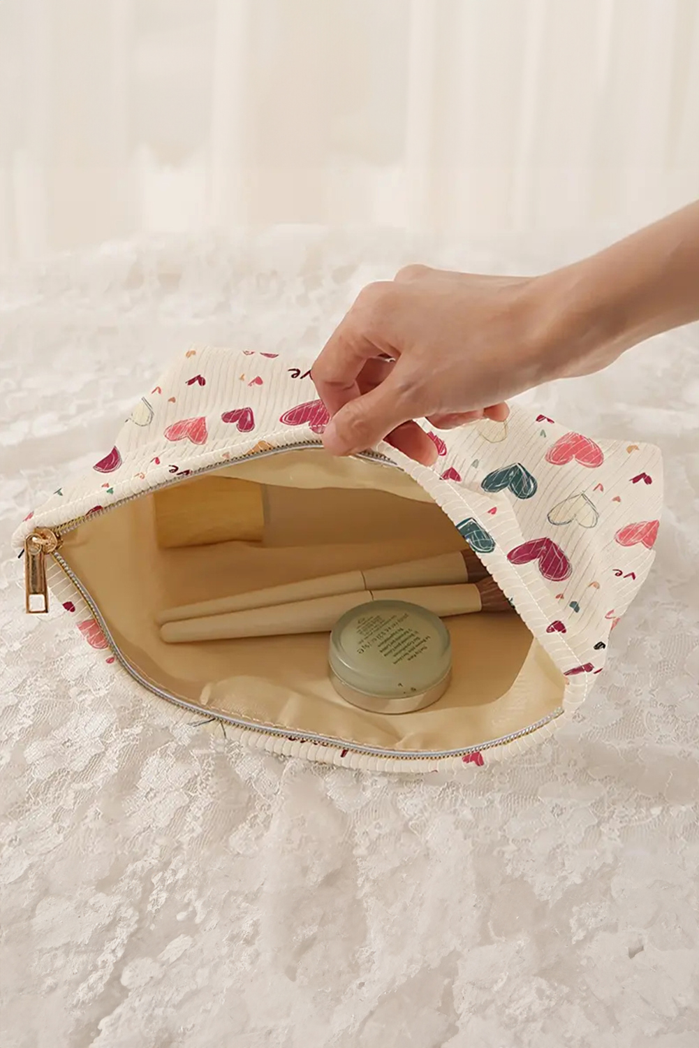 White Love Heart Print Ribbed Canvas Makeup Bag - loveforevers